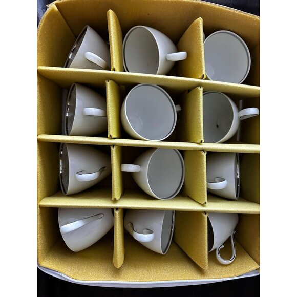 JOHANN HAVILAND 12 cups and saucers wedding ring pattern - Picture 3 of 6